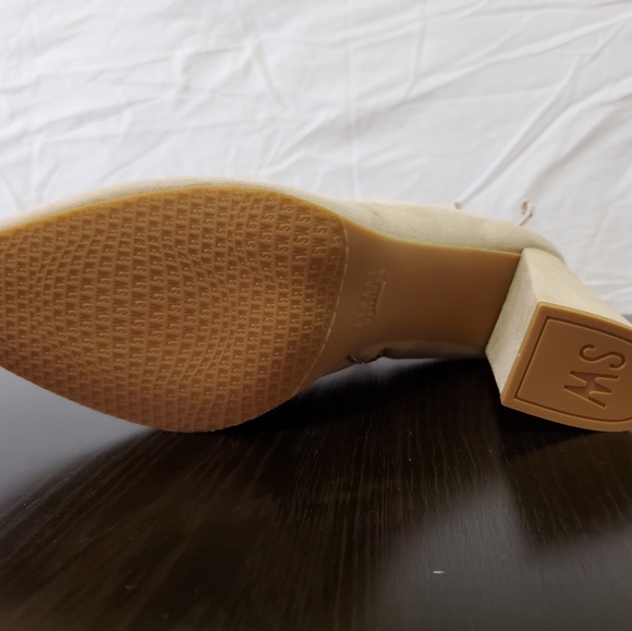 NIB Sude Suede Stuart Weitzman Booties - Picture 3 of 6